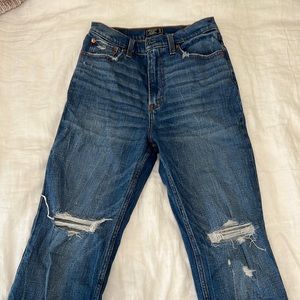 Abercrombie Ultra High Rise Straight